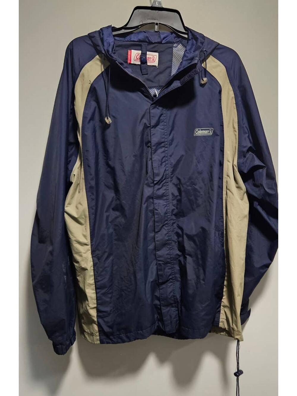Coleman Windbreaker Jacket Coat Mesh Lined Pockets Snap Store Hood Size L